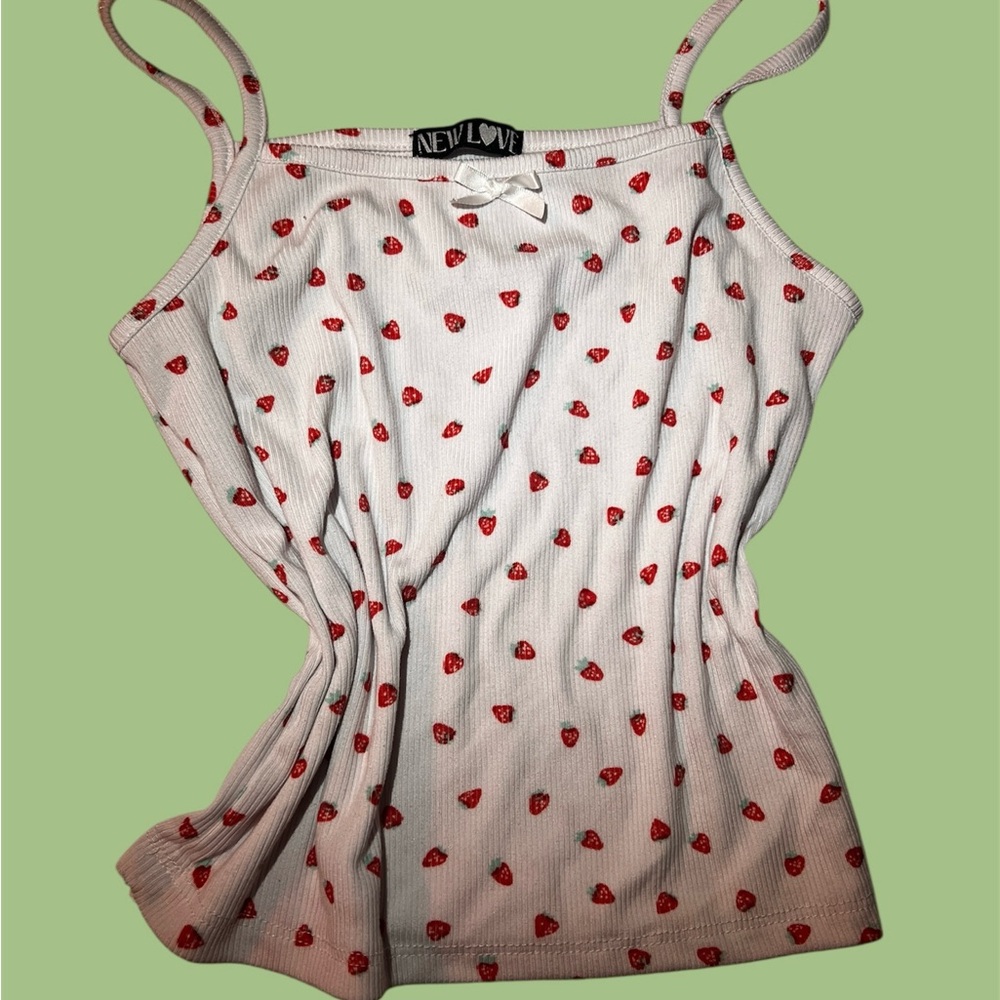 White Tank Top with strawberry Print bow